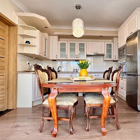 Apartamenty Marea Rentals Beniowskiego Устка Екстериор снимка