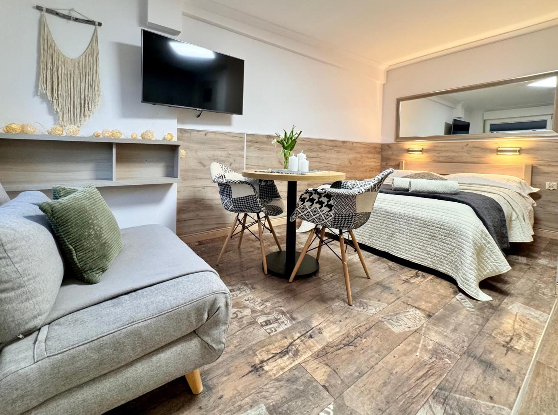 Apartamenty Marea Rentals Beniowskiego Устка Екстериор снимка